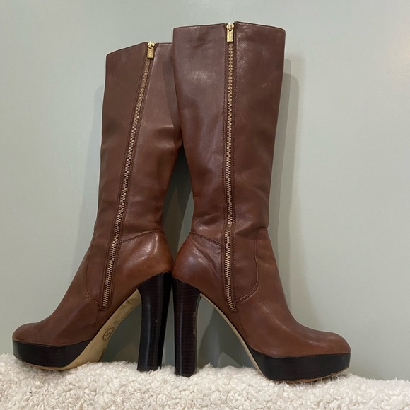 All leather sexy platform tall boots. Michael Kors. Classic. - Picture 5 of 7